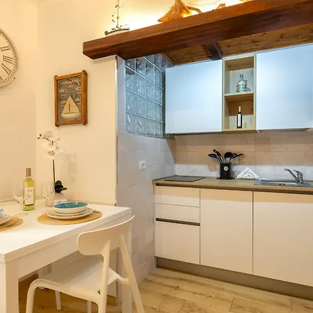 Holiday home Meraki House